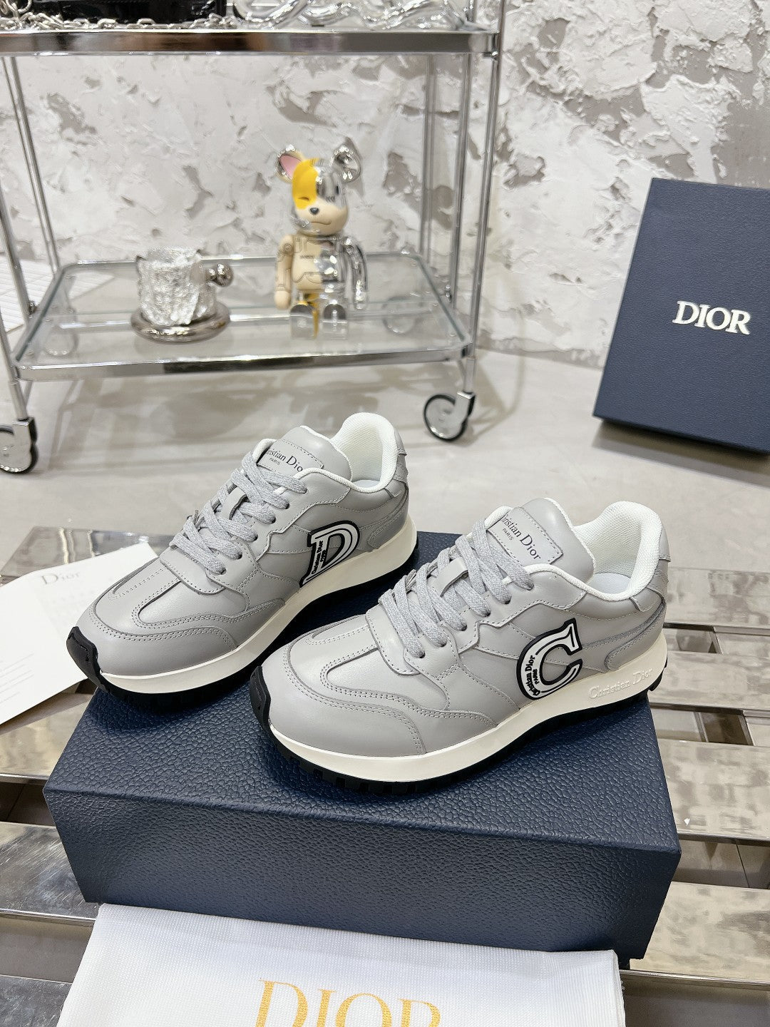Sneakers