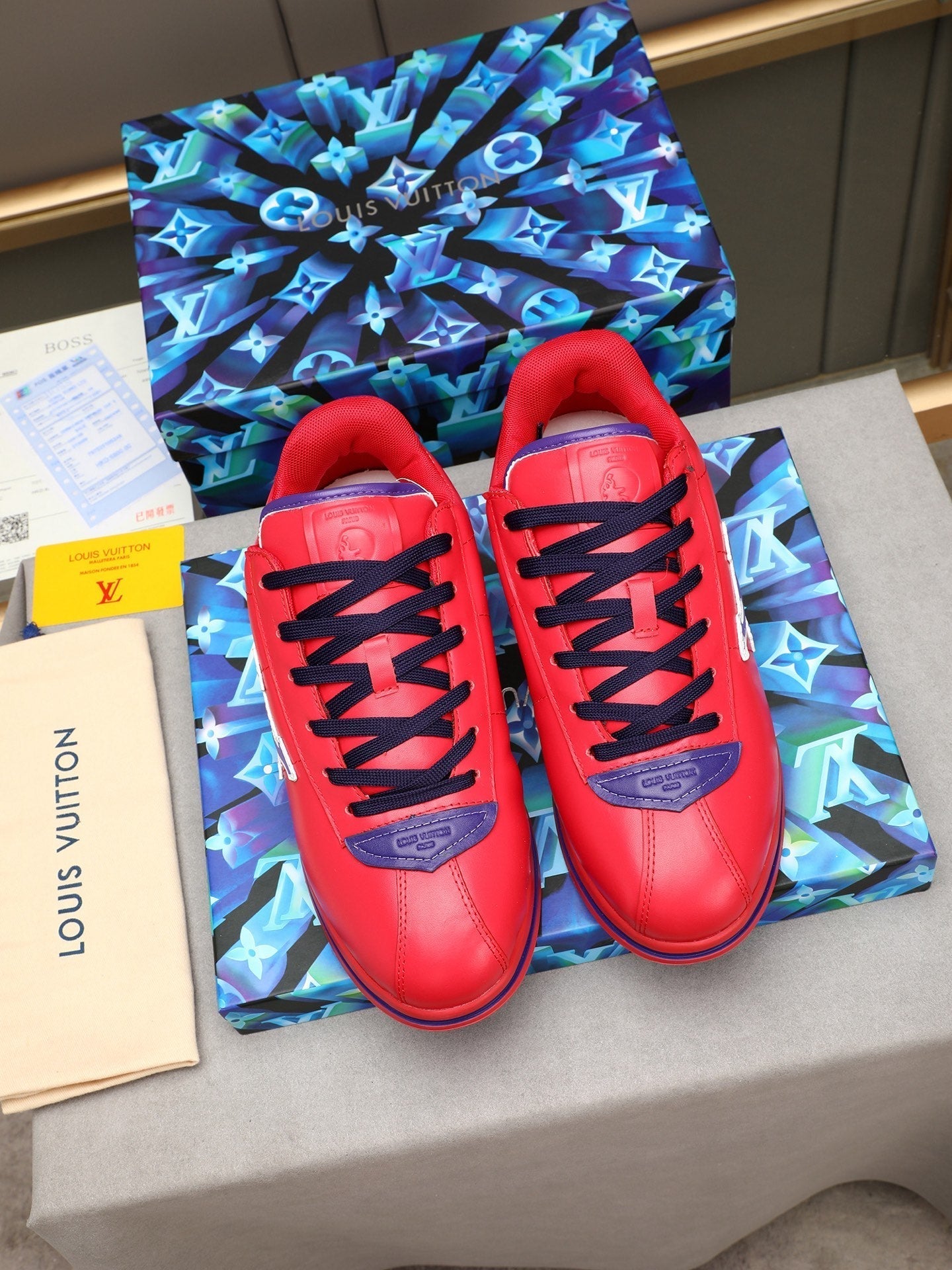Sneakers