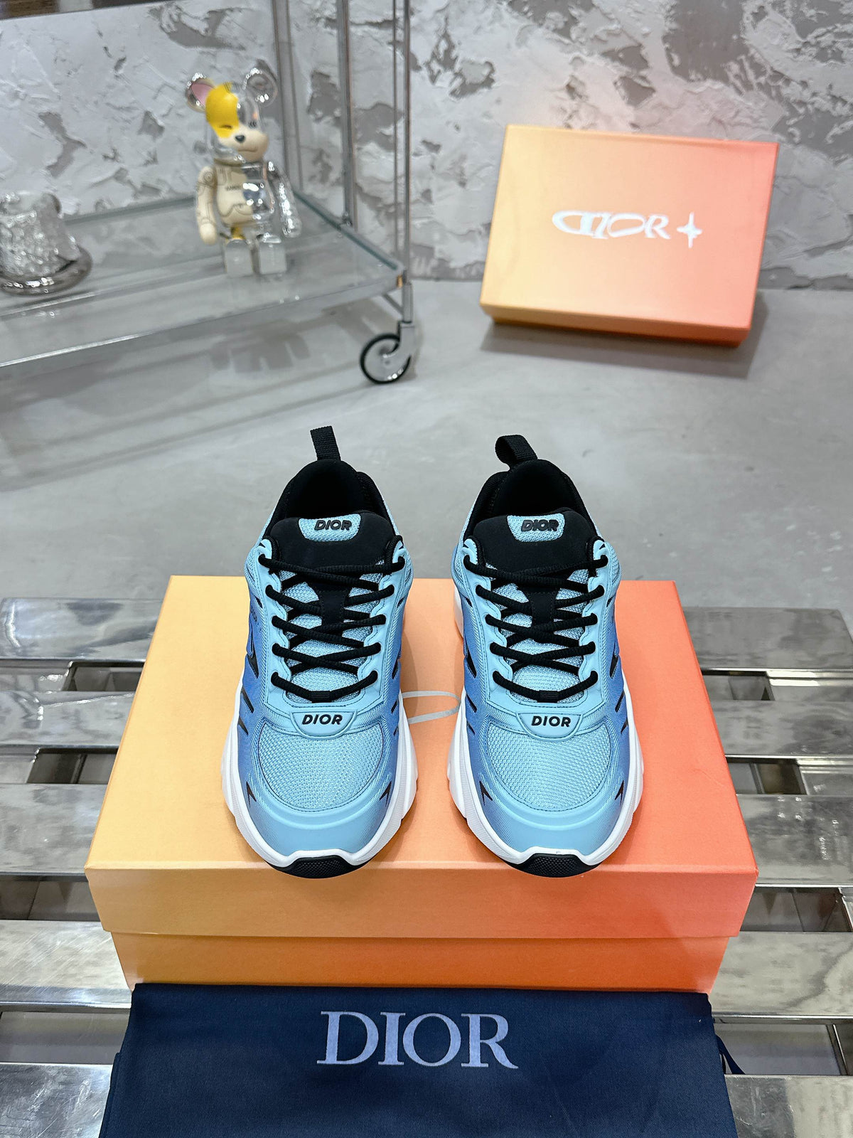 Sneakers