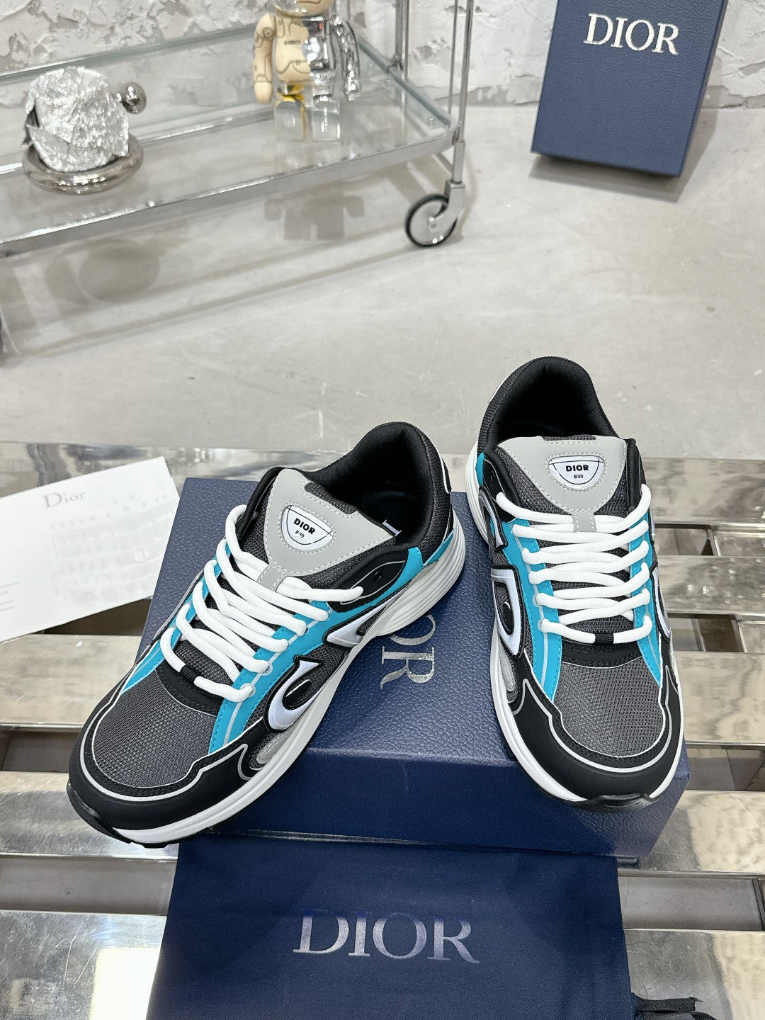Sneakers