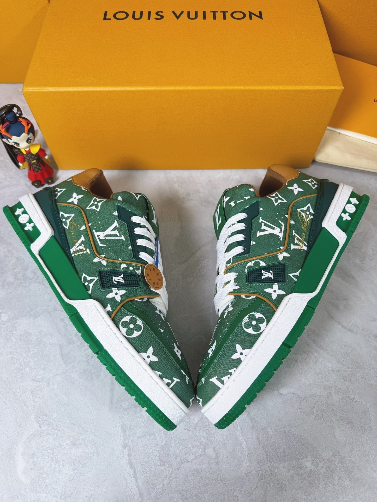 Sneakers