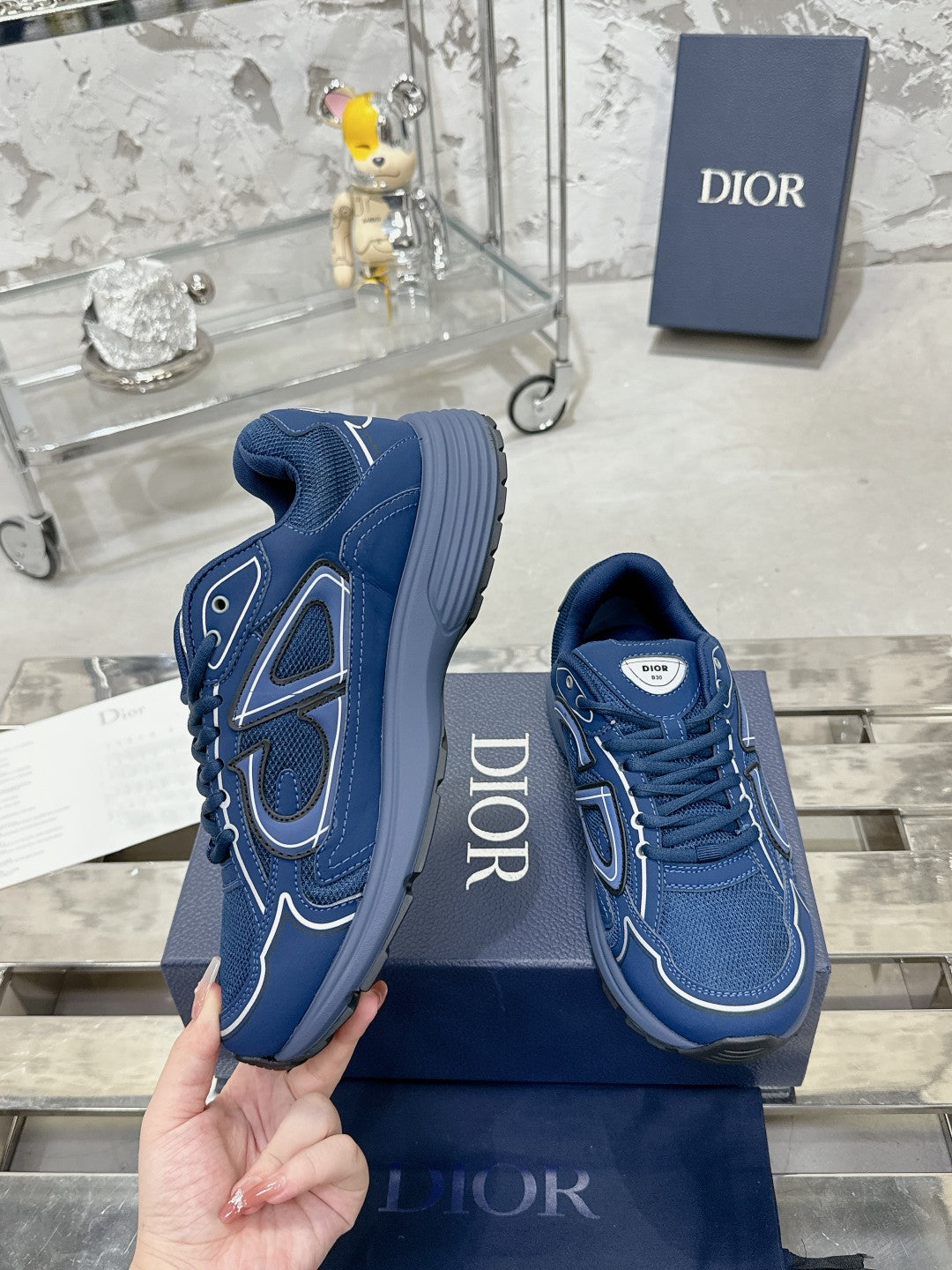 Sneakers