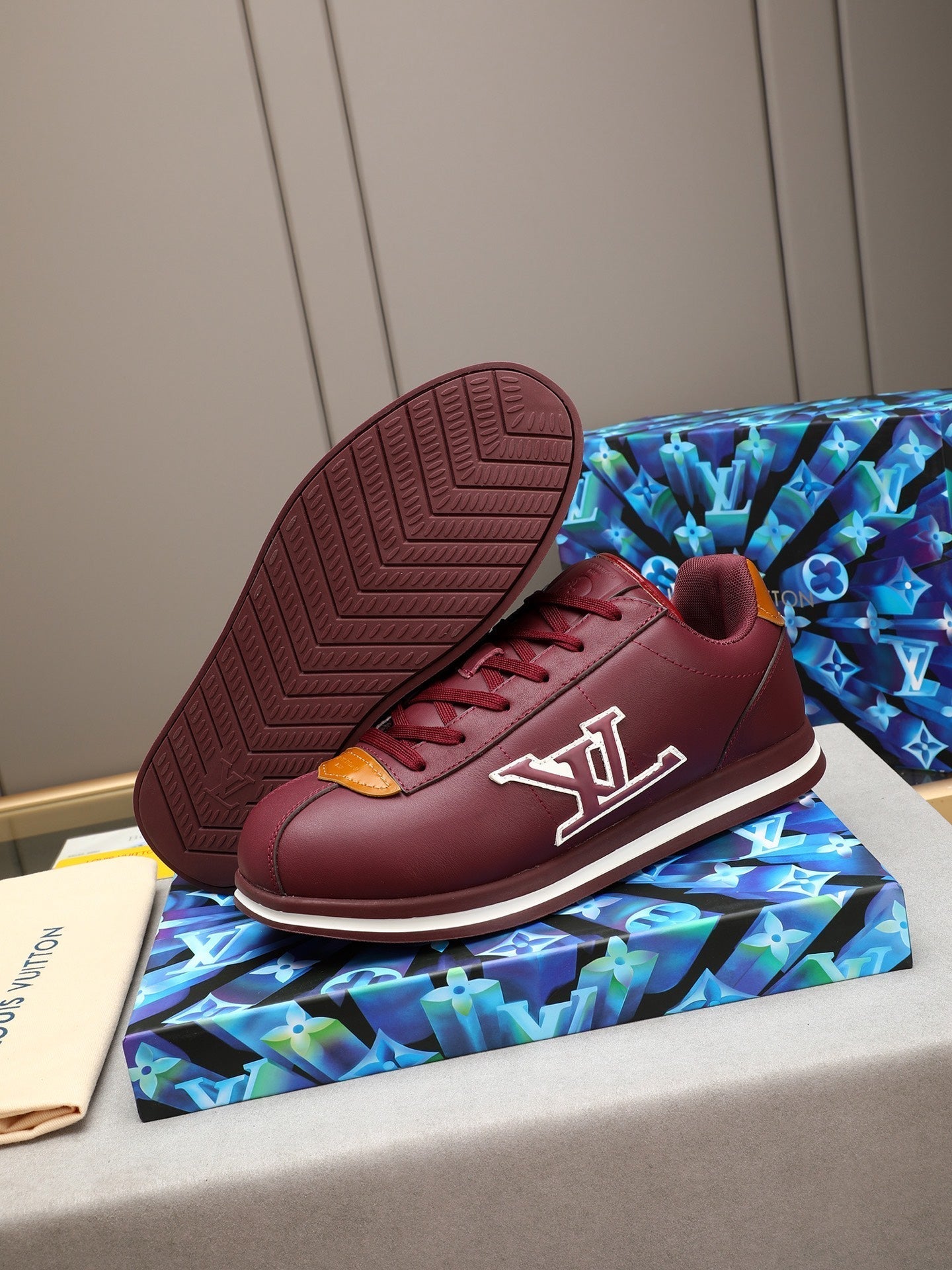 Sneakers