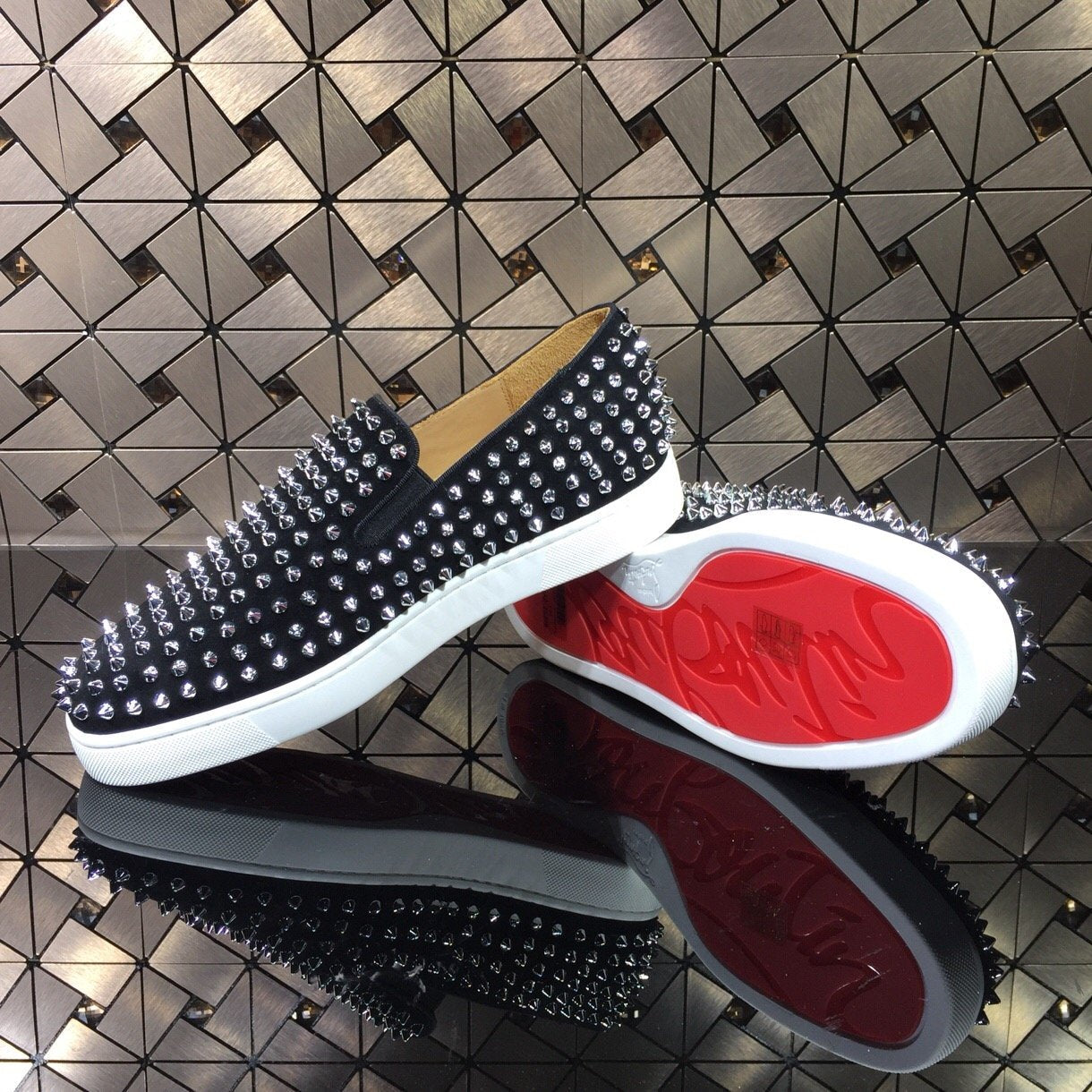Sneakers