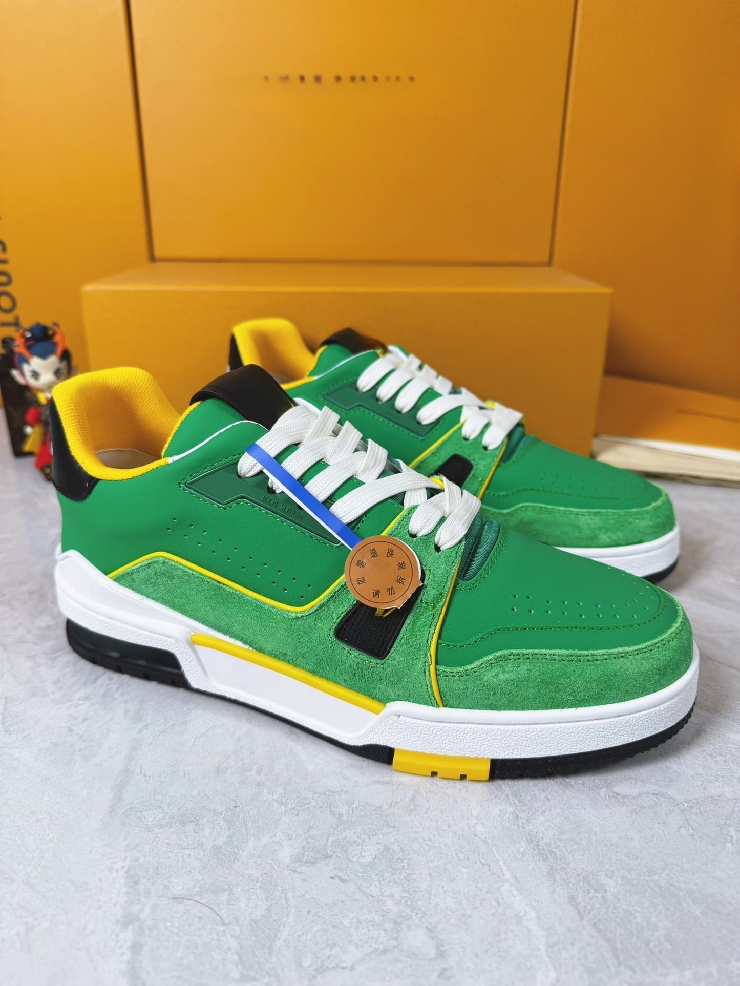 Sneakers