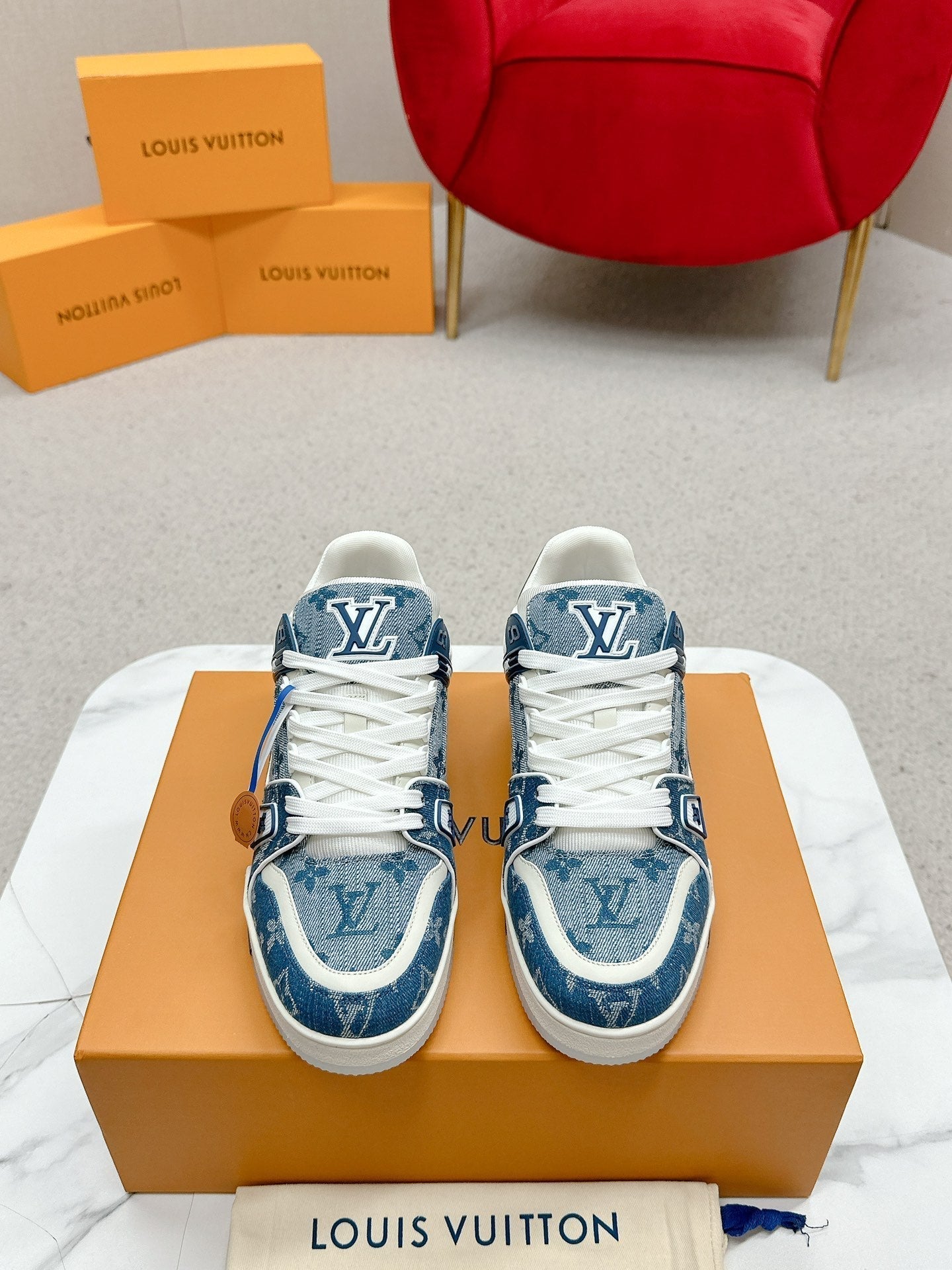 Sneakers