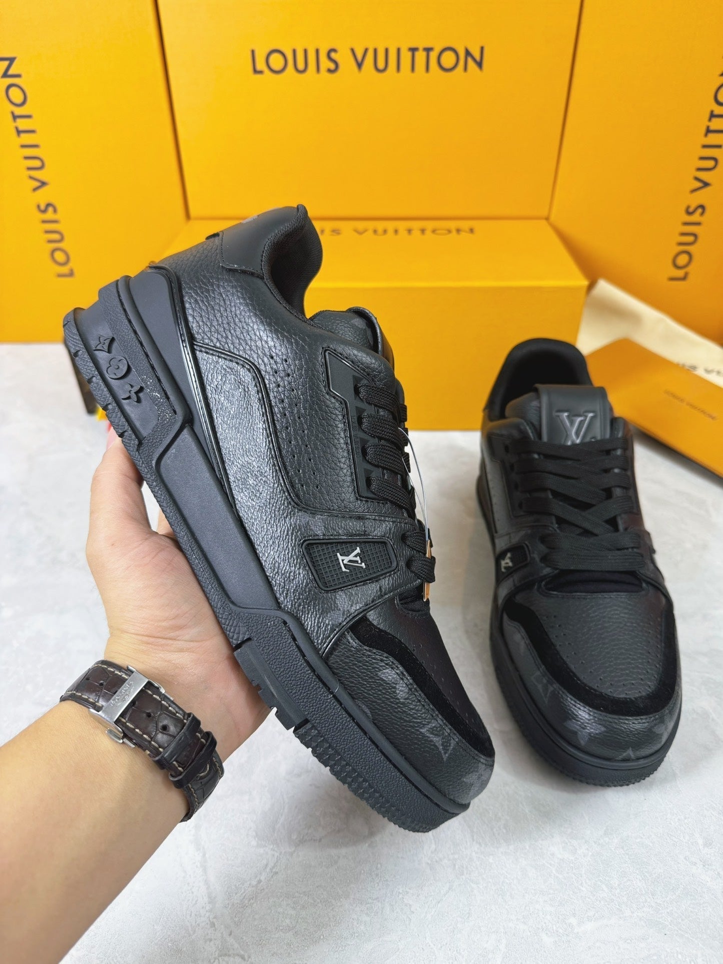 Sneakers