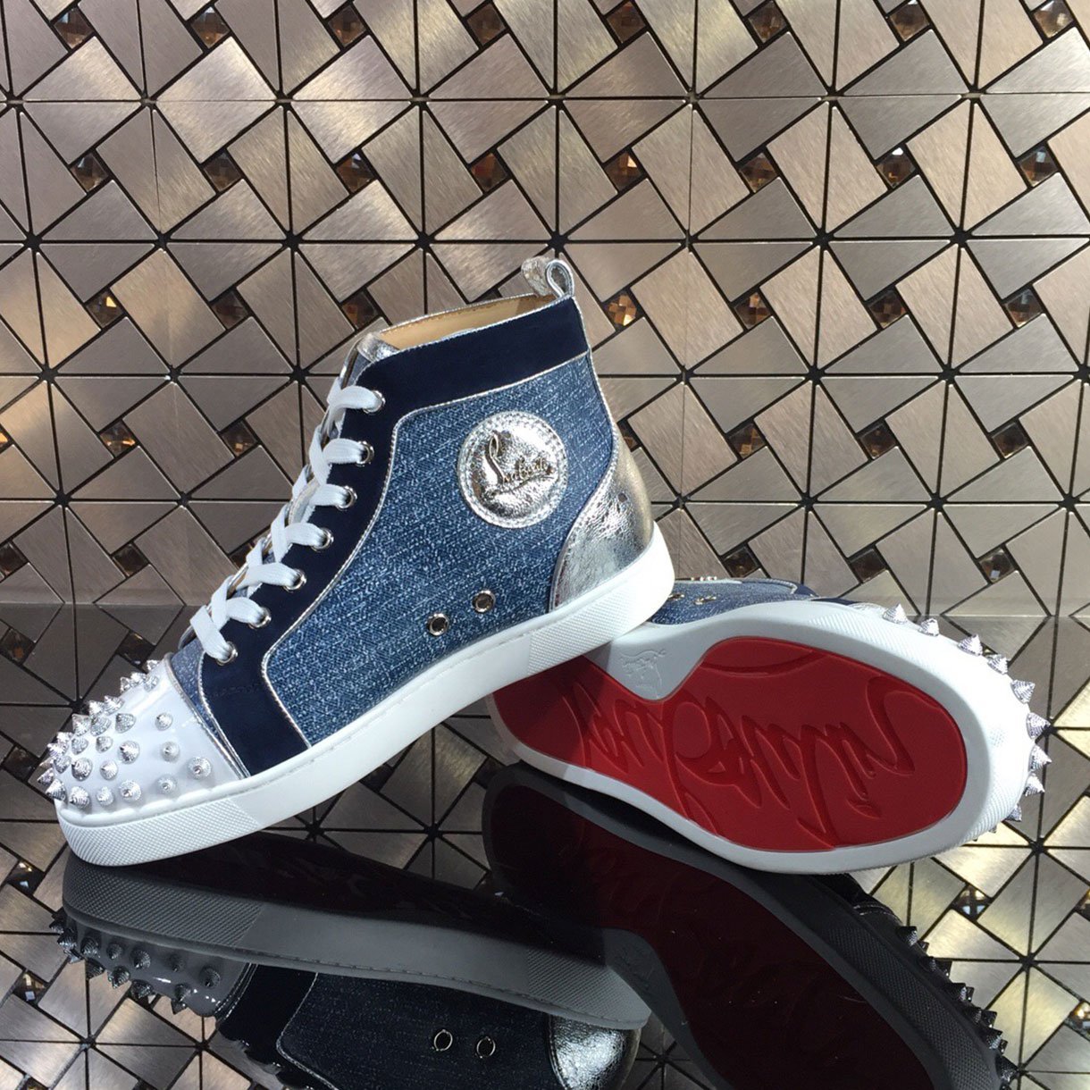 Sneakers