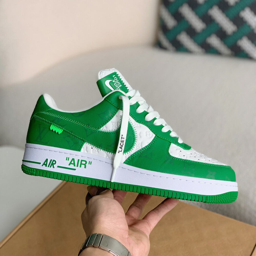 Sneaker