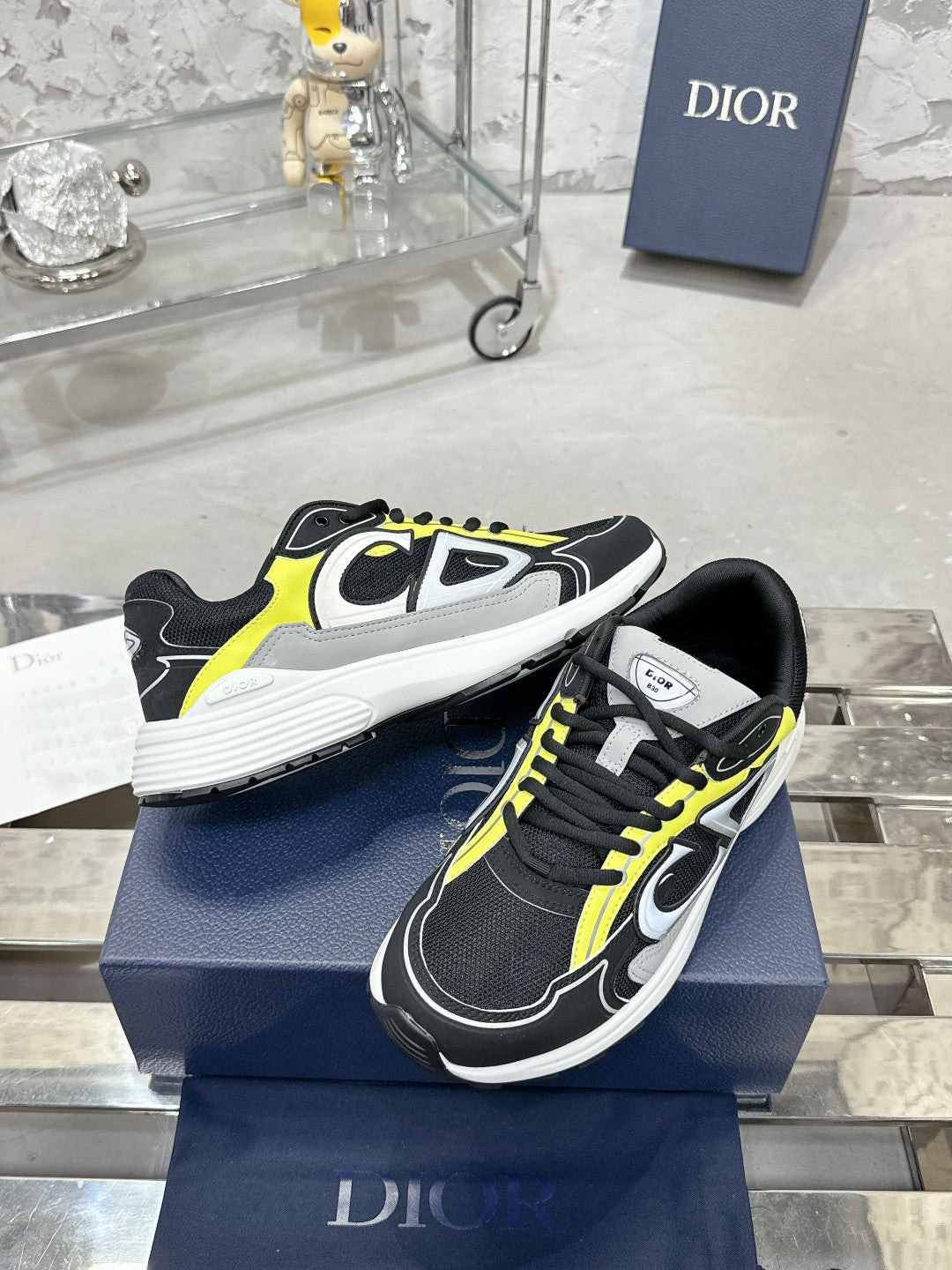 Sneakers