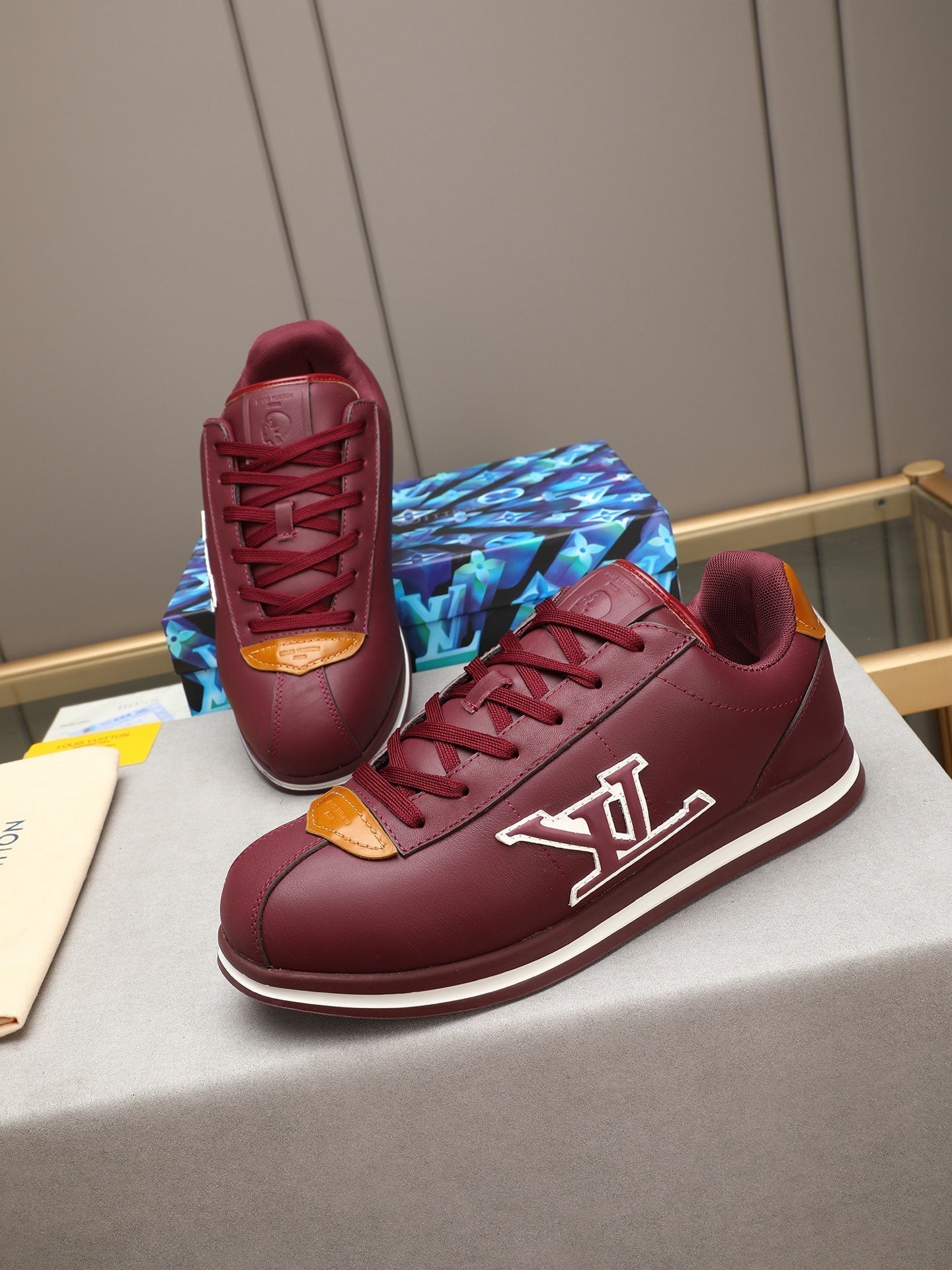 Sneakers