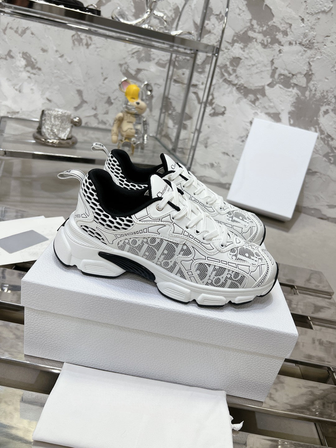 Sneakers