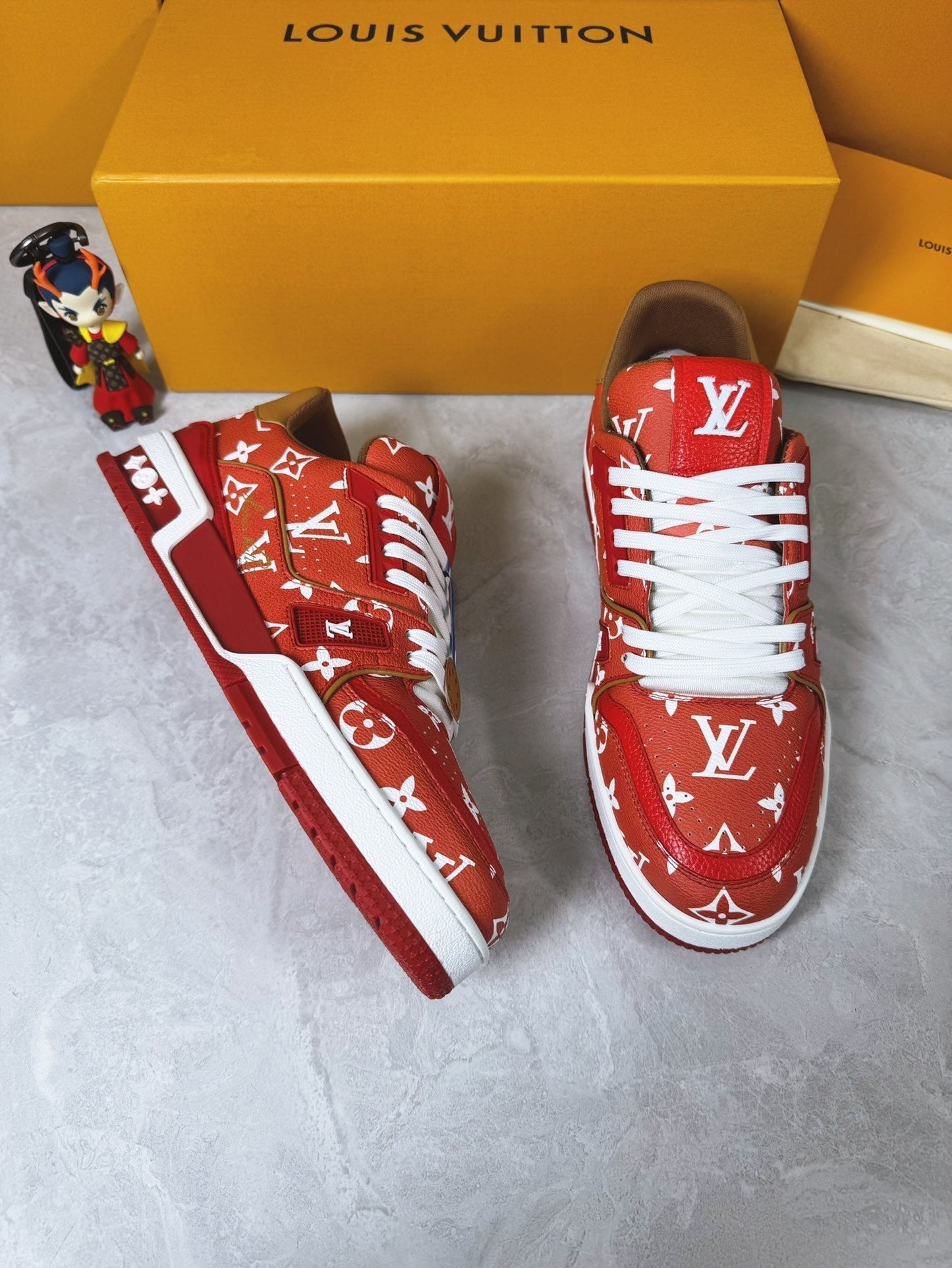 Sneakers