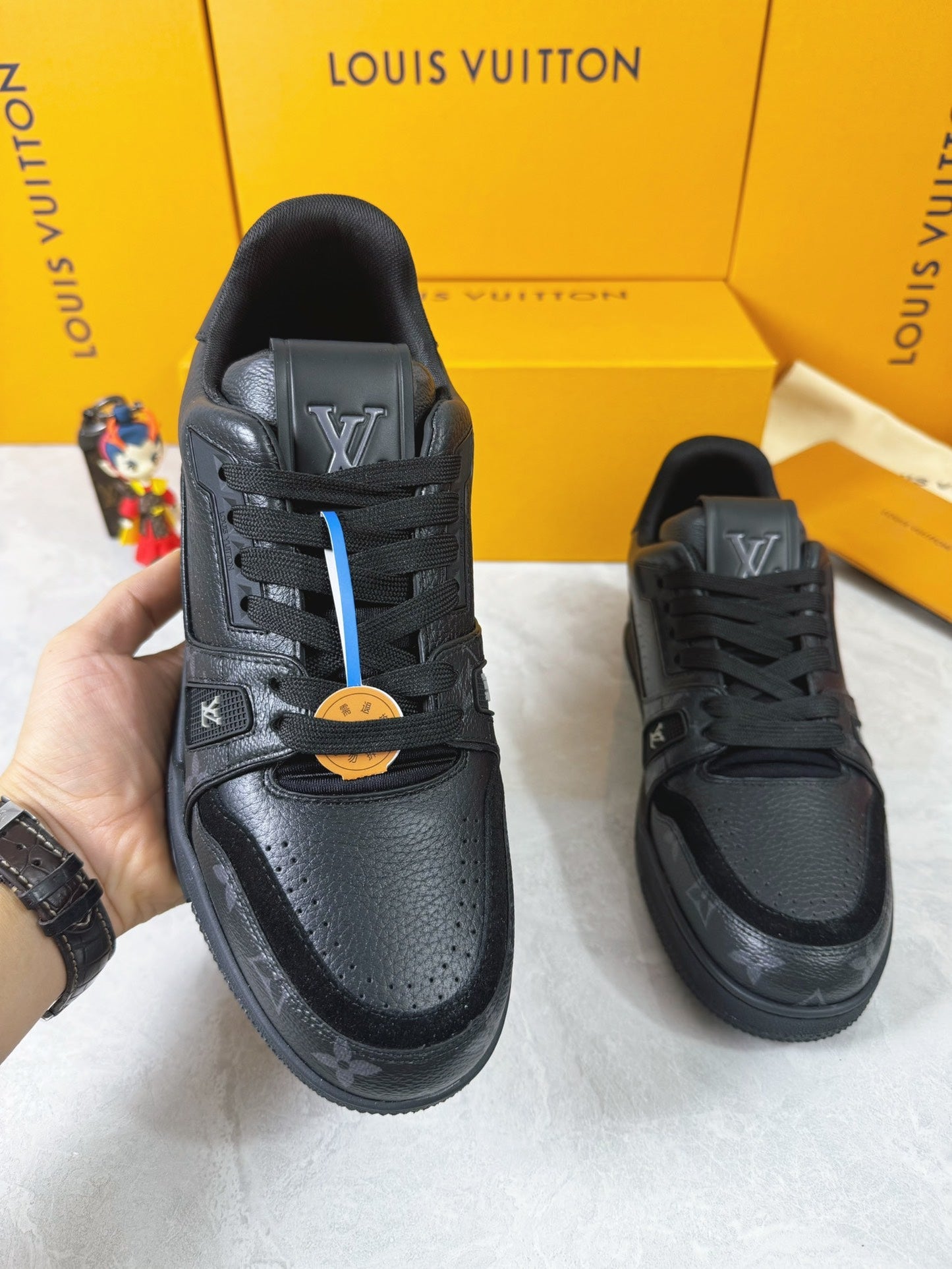 Sneakers