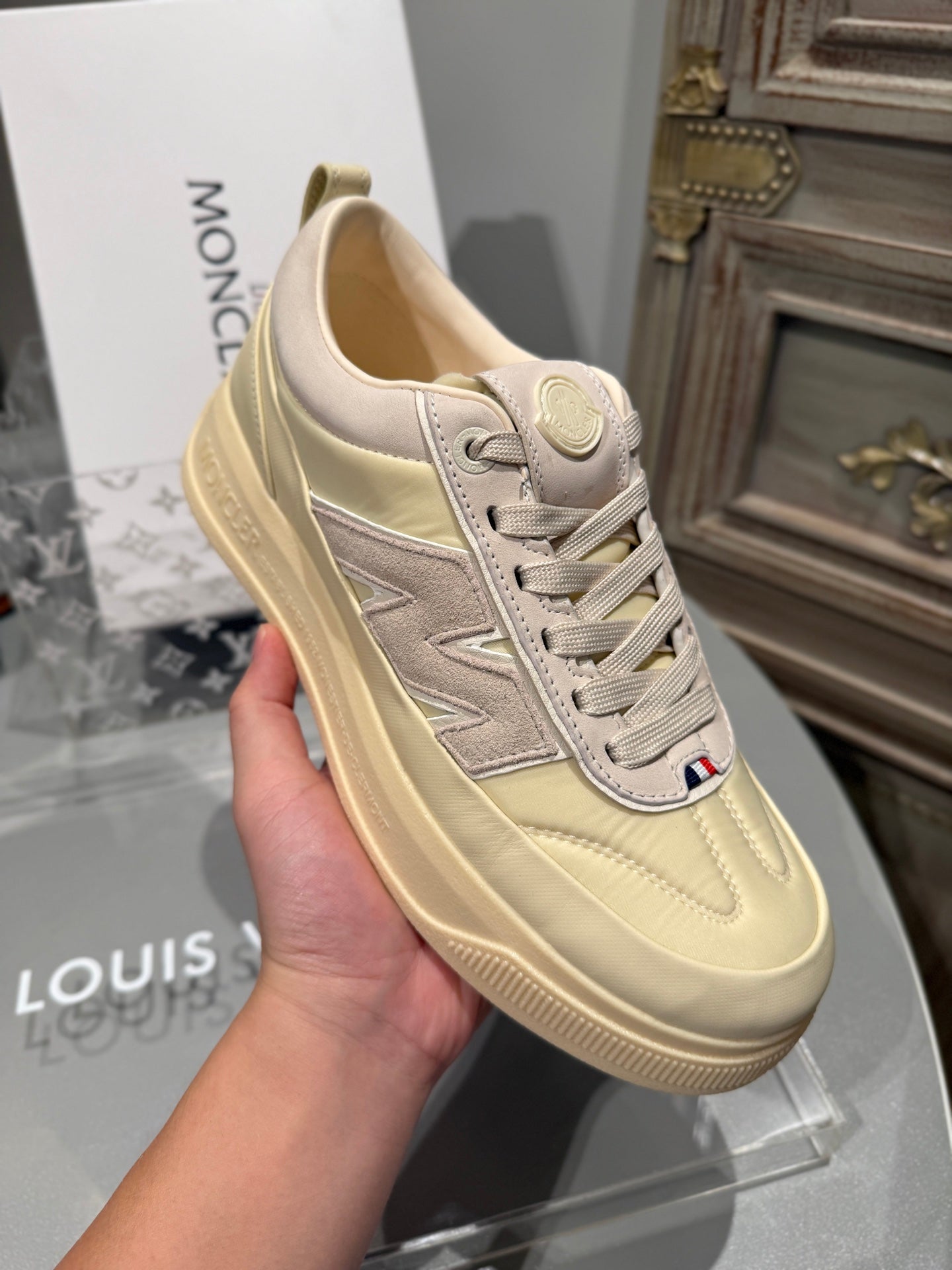 Sneakers