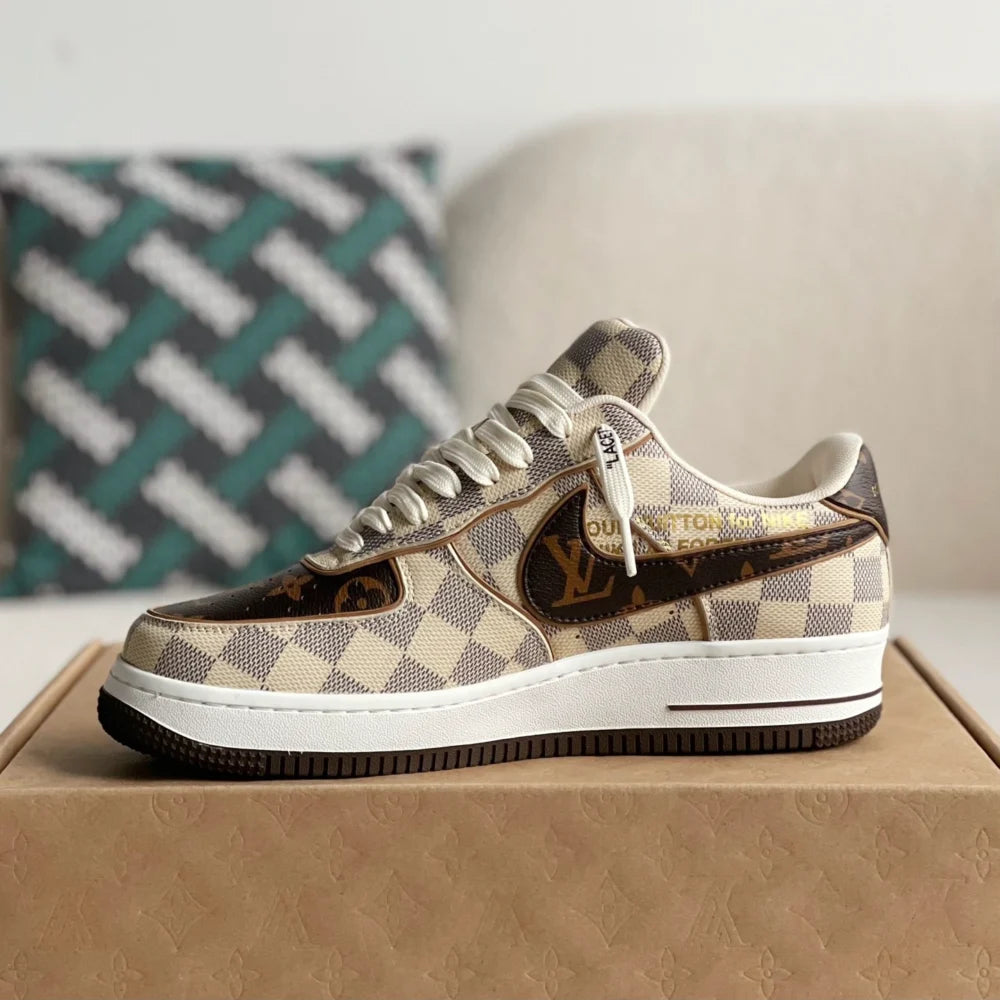 Sneaker