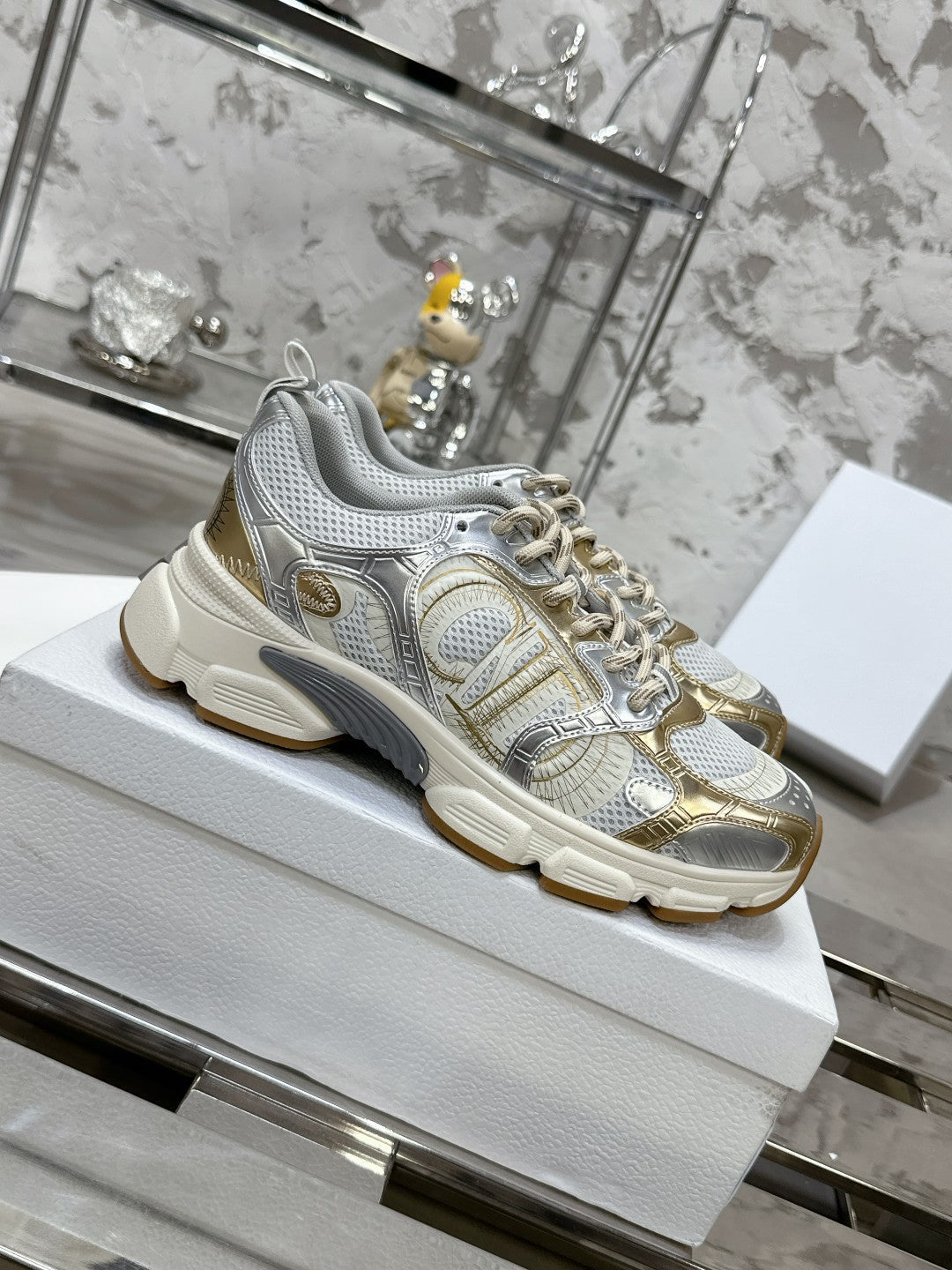 Sneakers