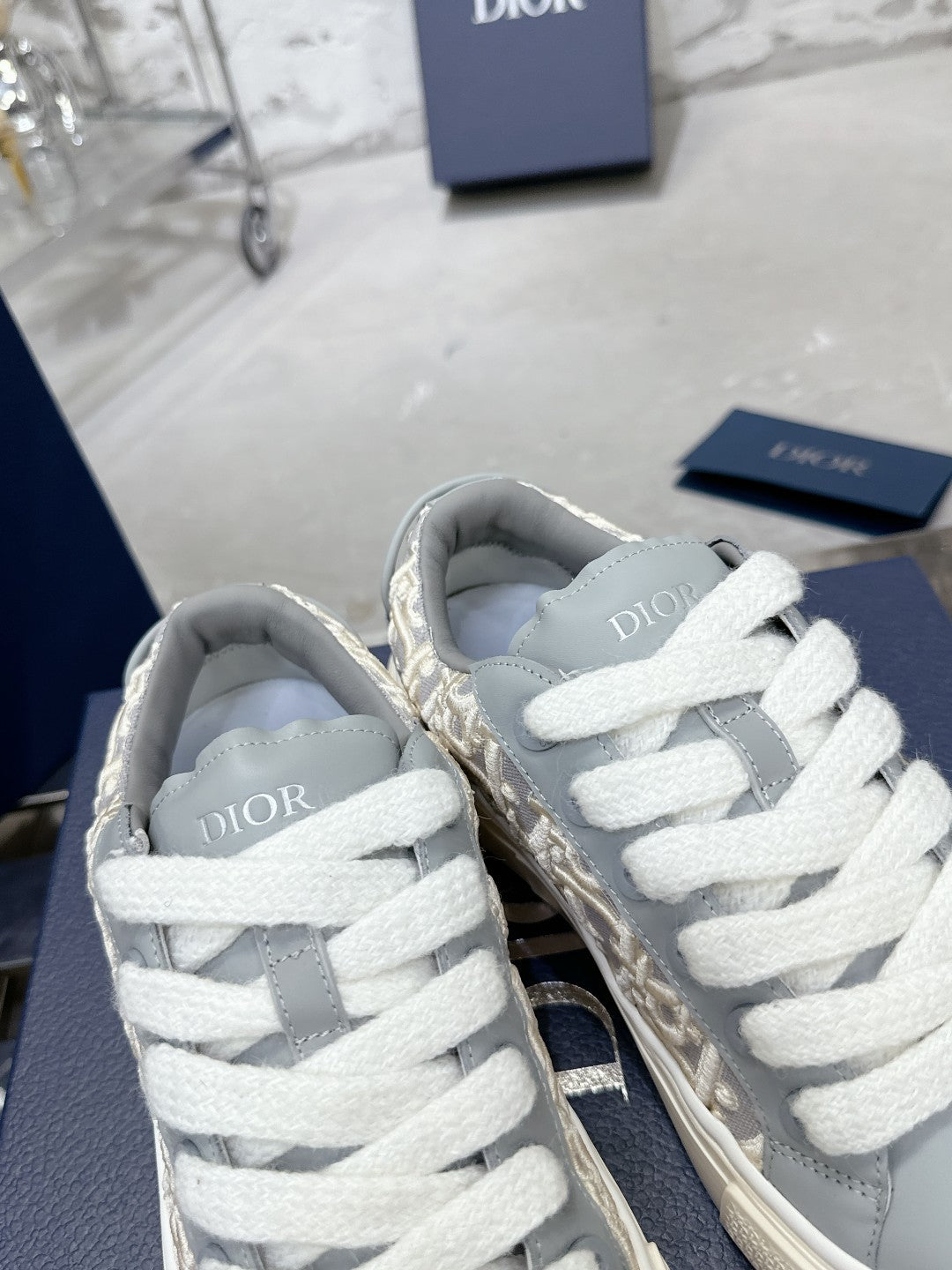 Sneakers
