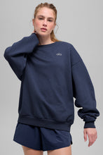 Accolade Crew Neck Pullover - Navy
