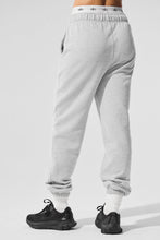 Accolade Sweatpant - Athletic Heather Grey