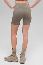 5" Seamless Ribbed Favorite Short - Light Cocoa