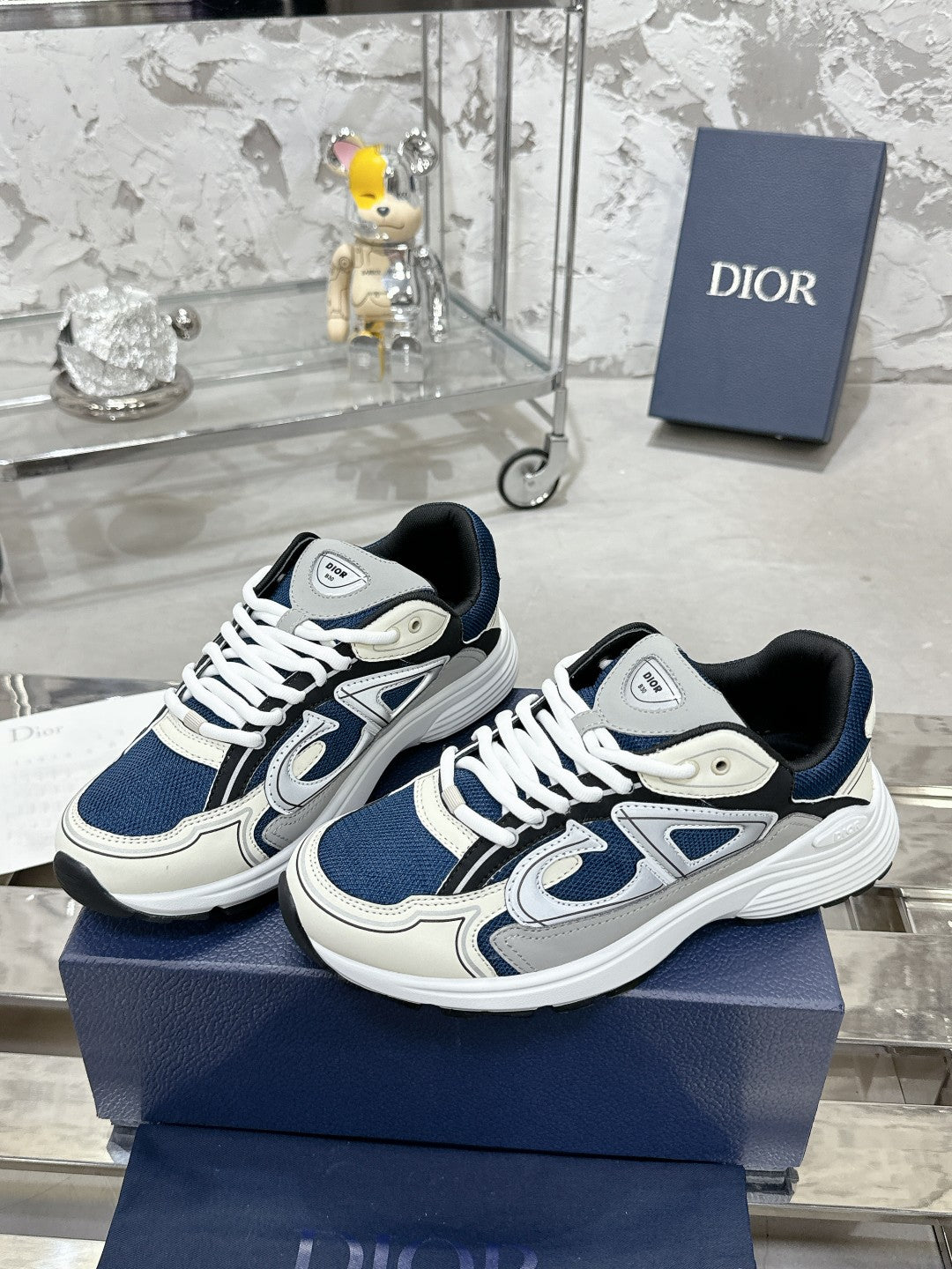 Sneakers