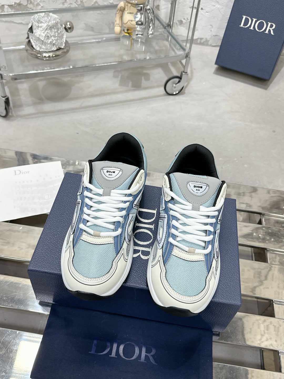 Sneakers
