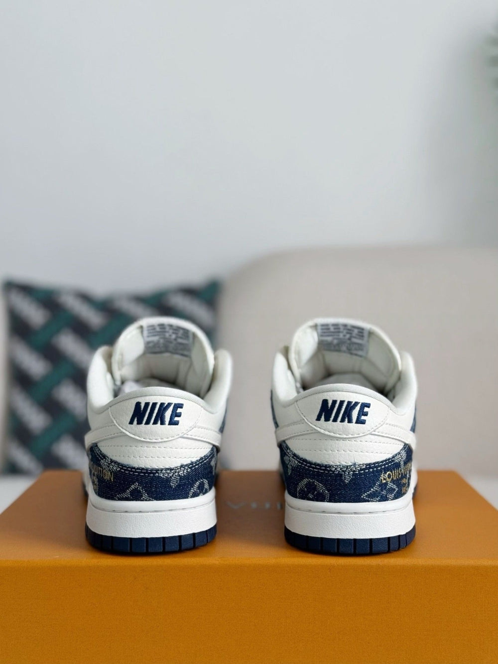 Sneaker