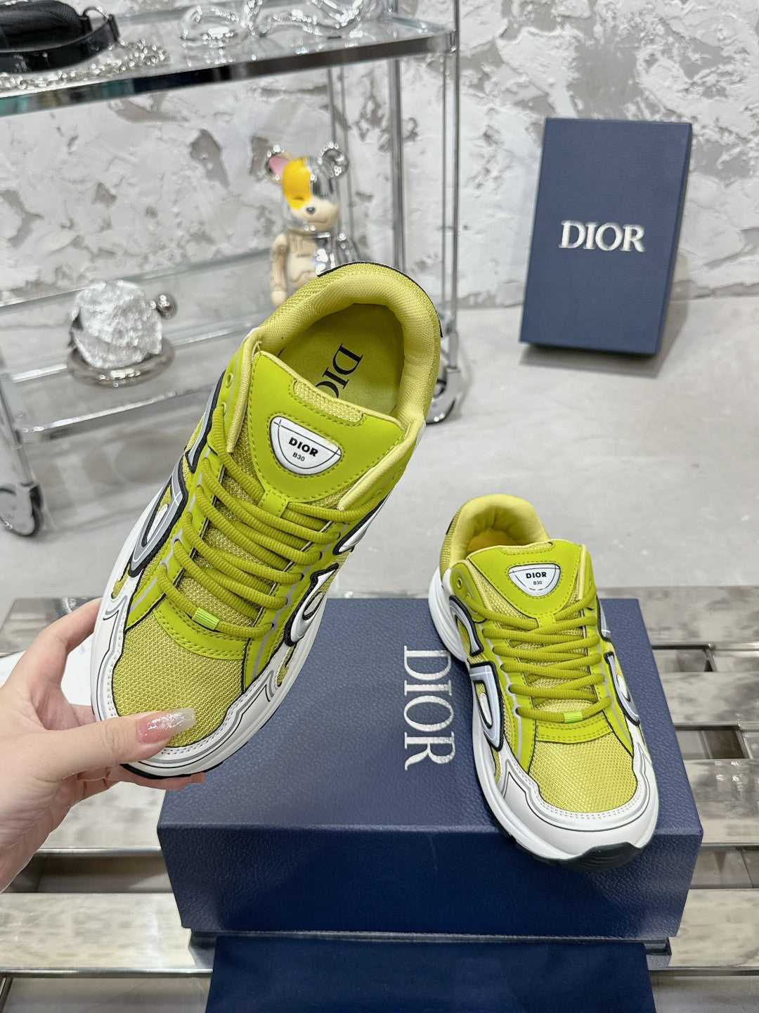 Sneakers