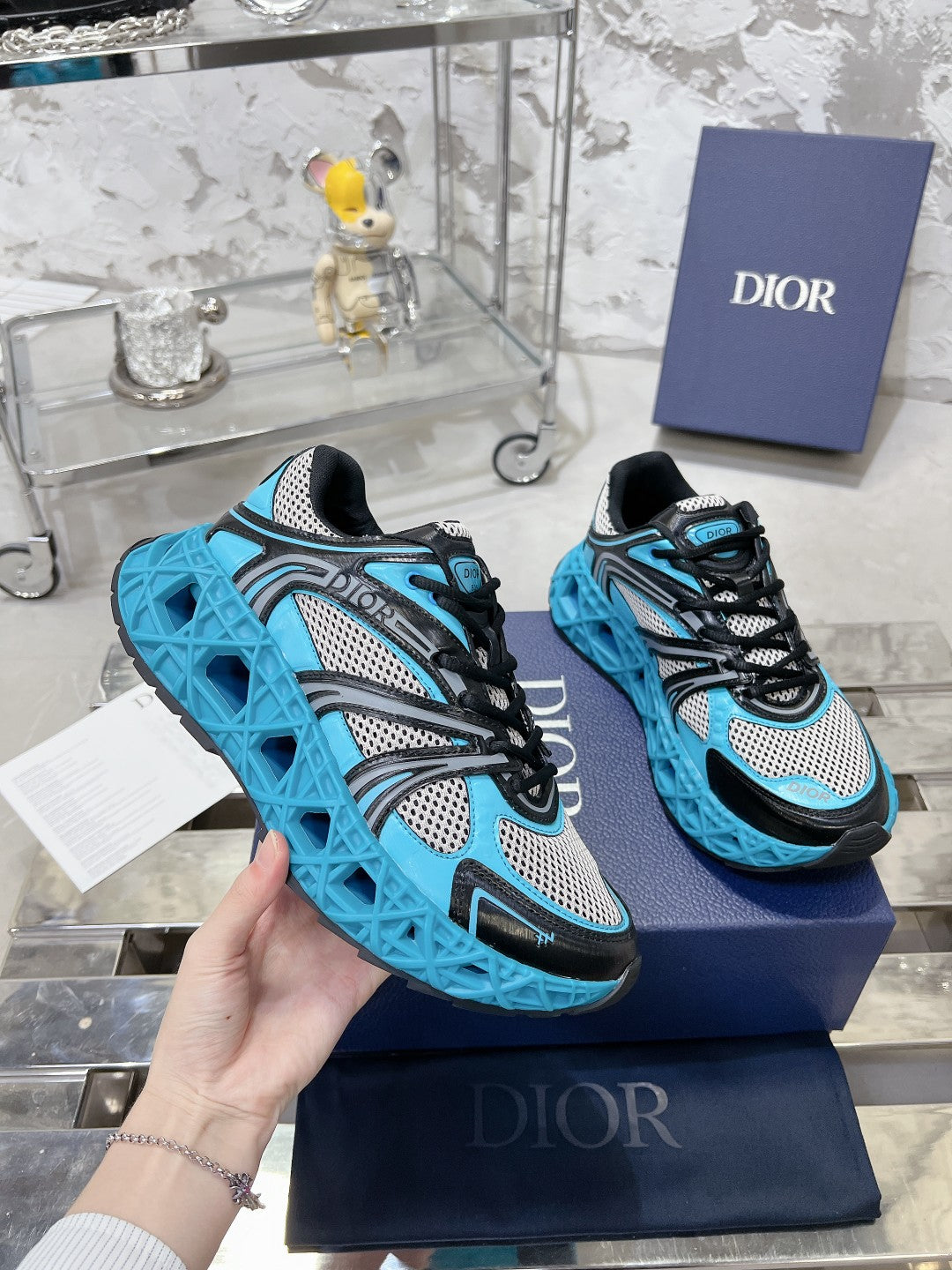 Sneakers