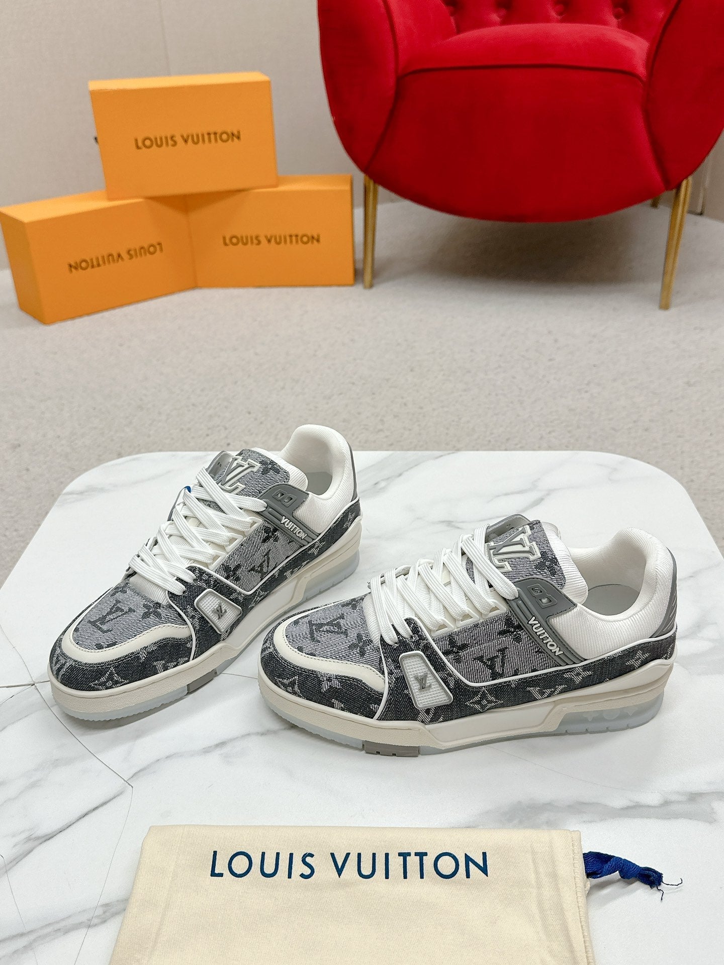 Sneakers