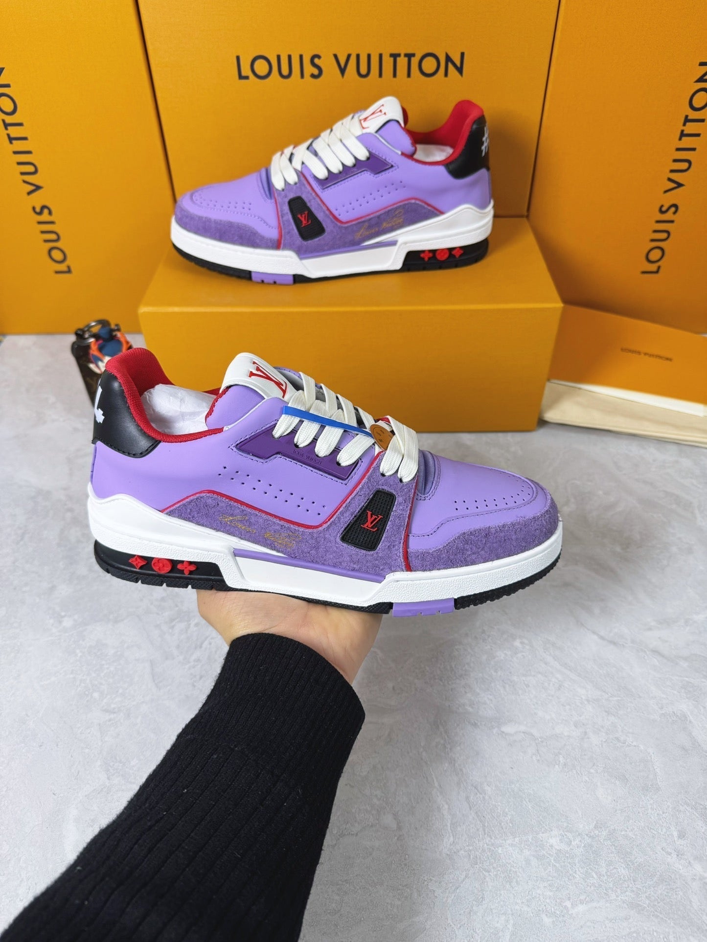 Sneakers
