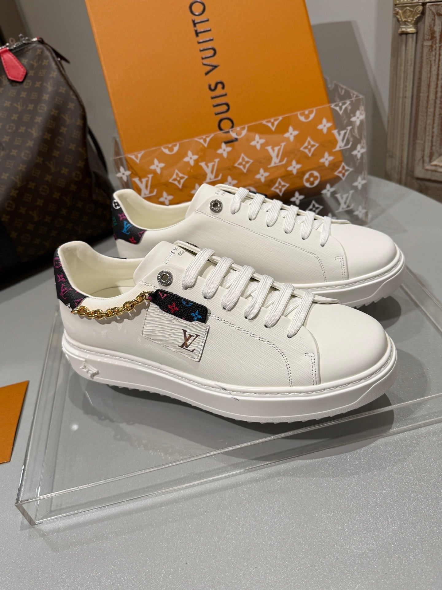 Sneakers