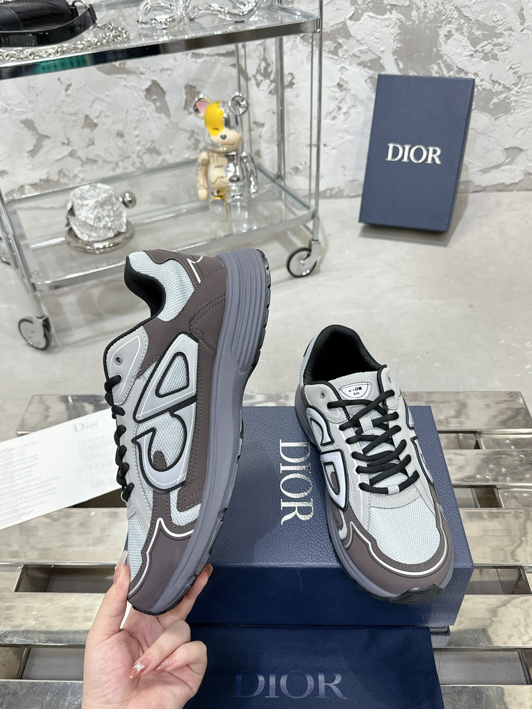 Sneakers