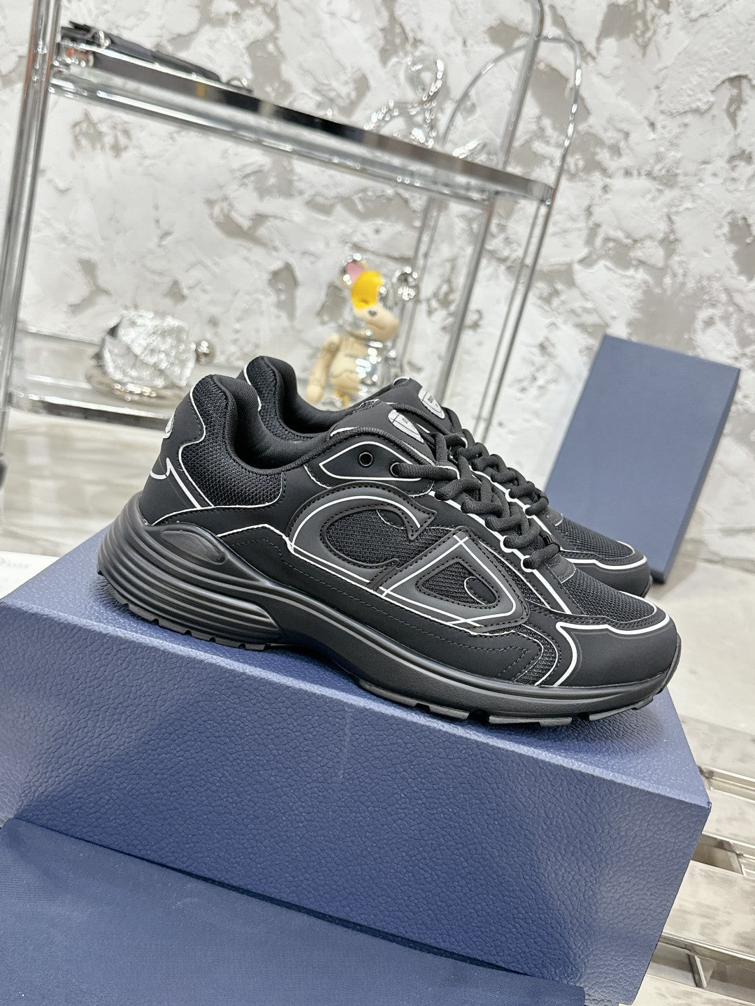 Sneakers