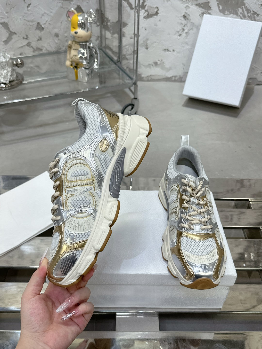 Sneakers