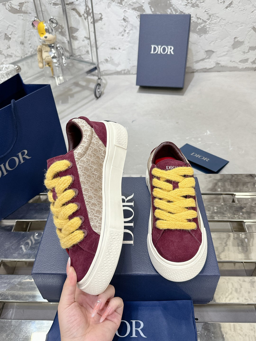 Sneakers