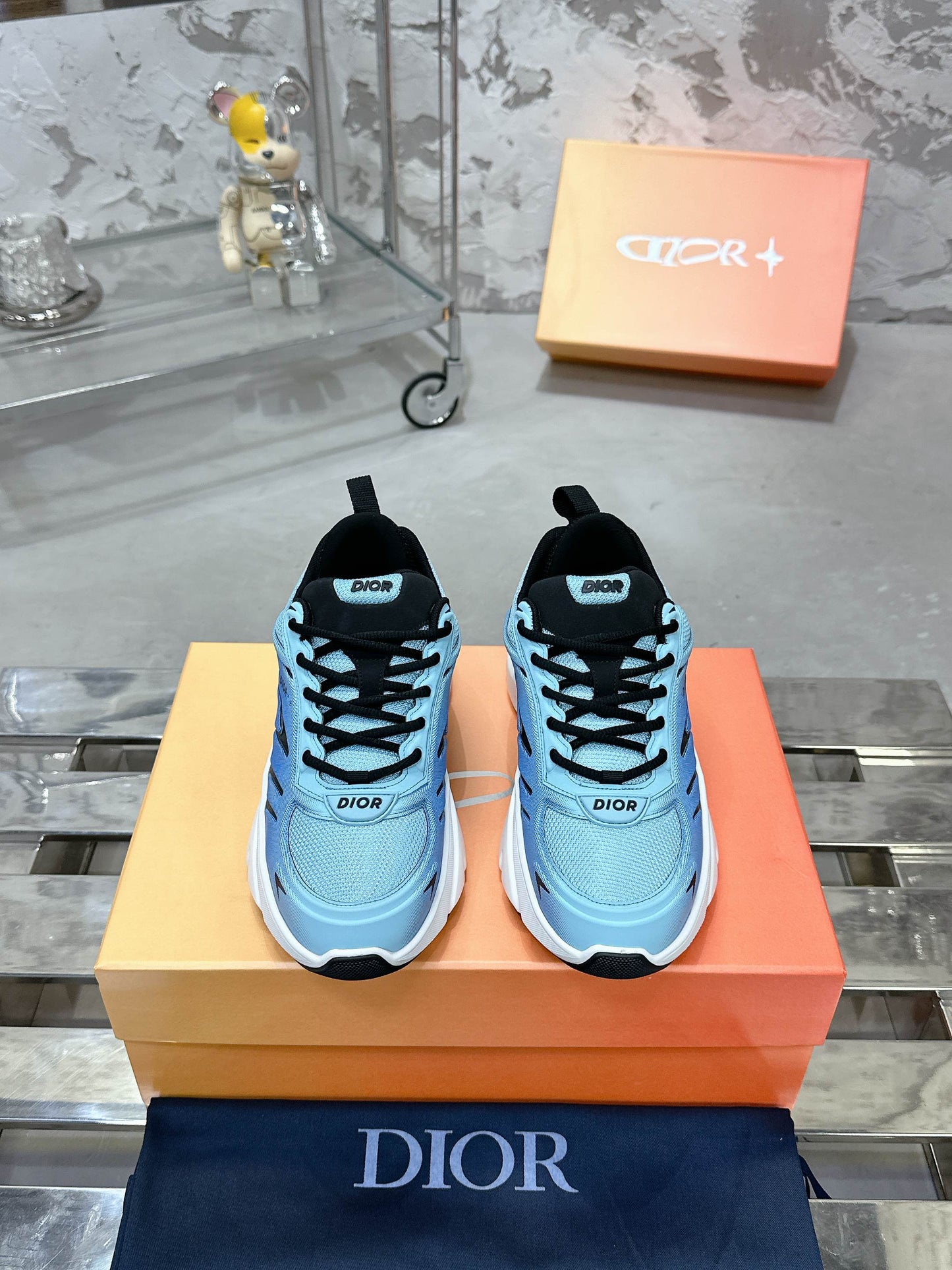 Sneakers