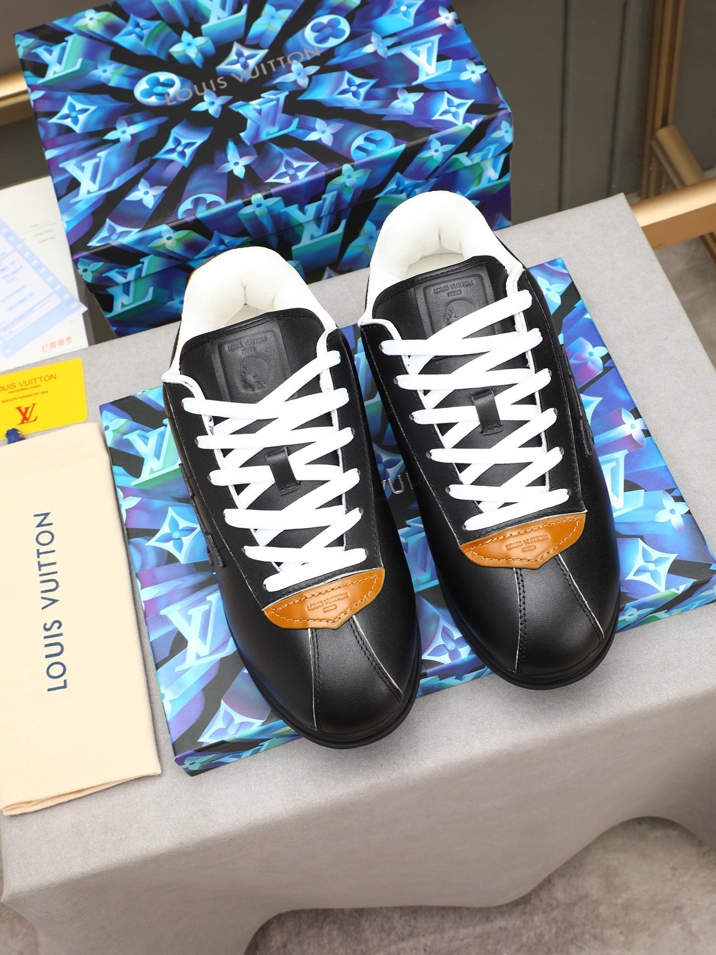 Sneakers
