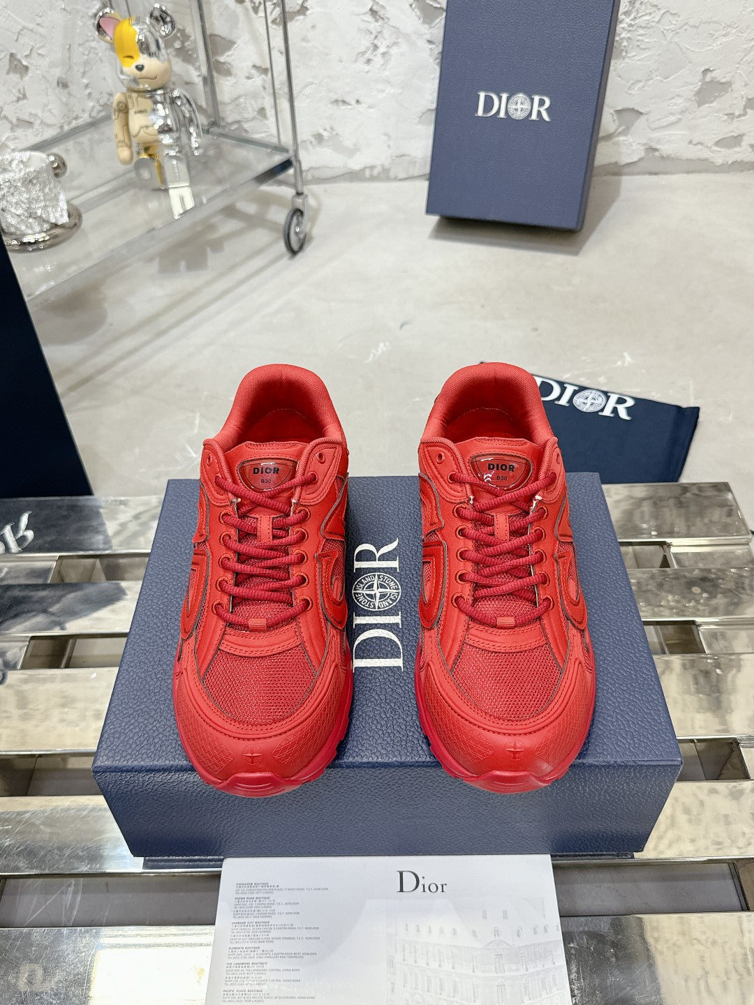 Sneakers