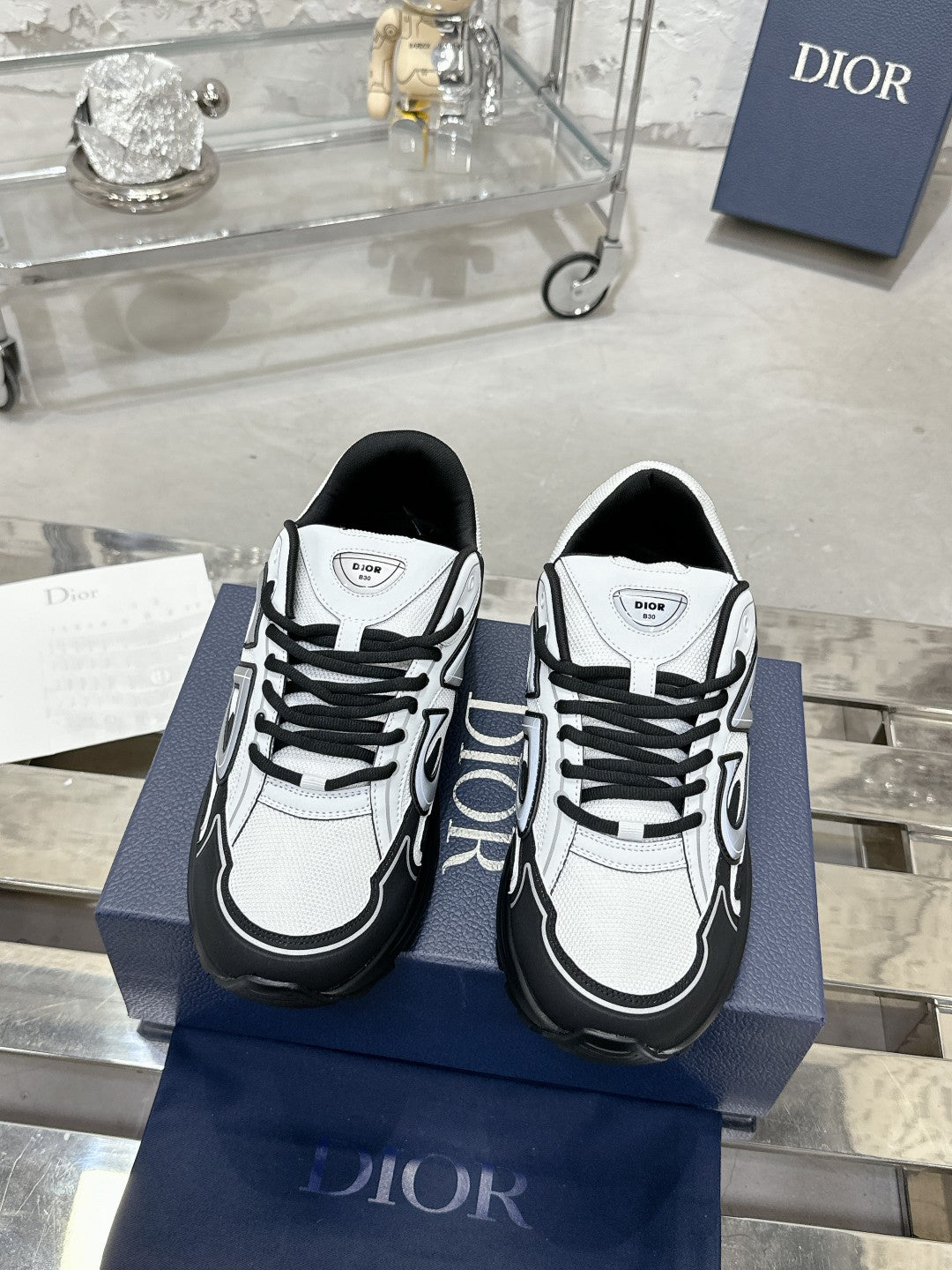 Sneakers