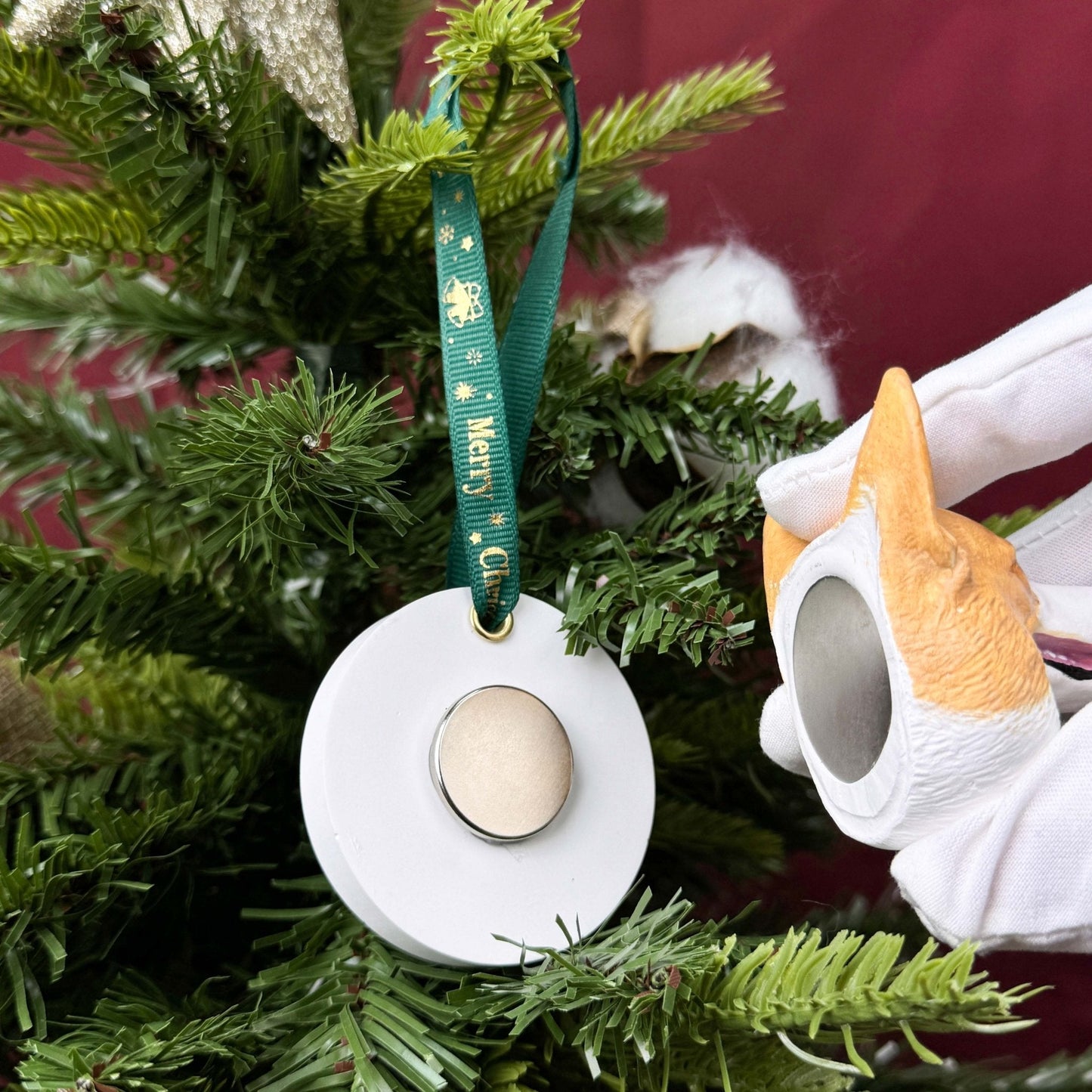 Magnetic Christmas Ornament Adapter for Pet Fridge Magnets