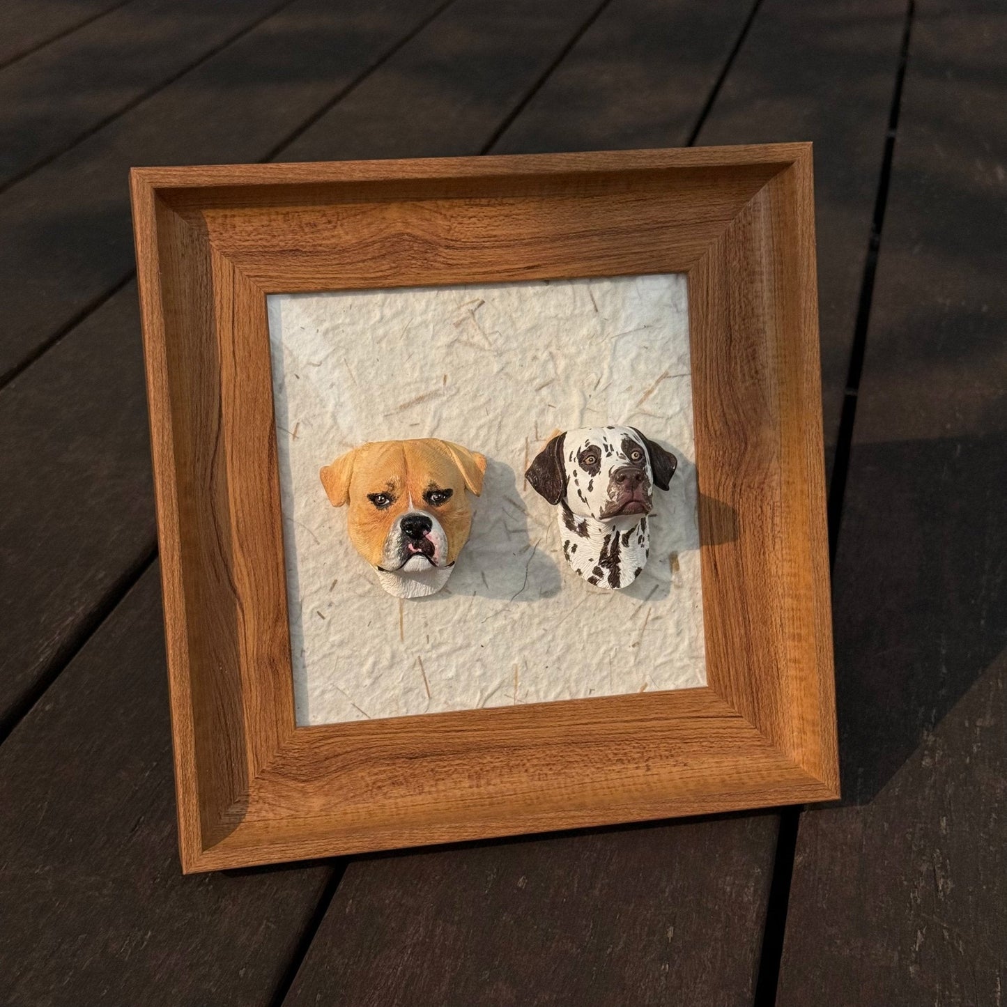 Magnetic Wood Pet Figurine Display Frame (*Pet Figurine is NOT included)