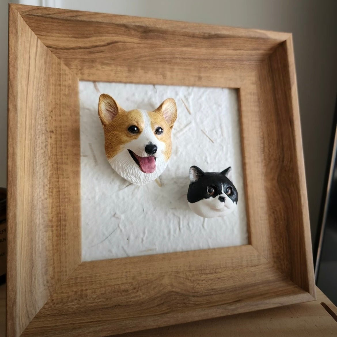 Magnetic Wood Pet Figurine Display Frame (*Pet Figurine is NOT included)